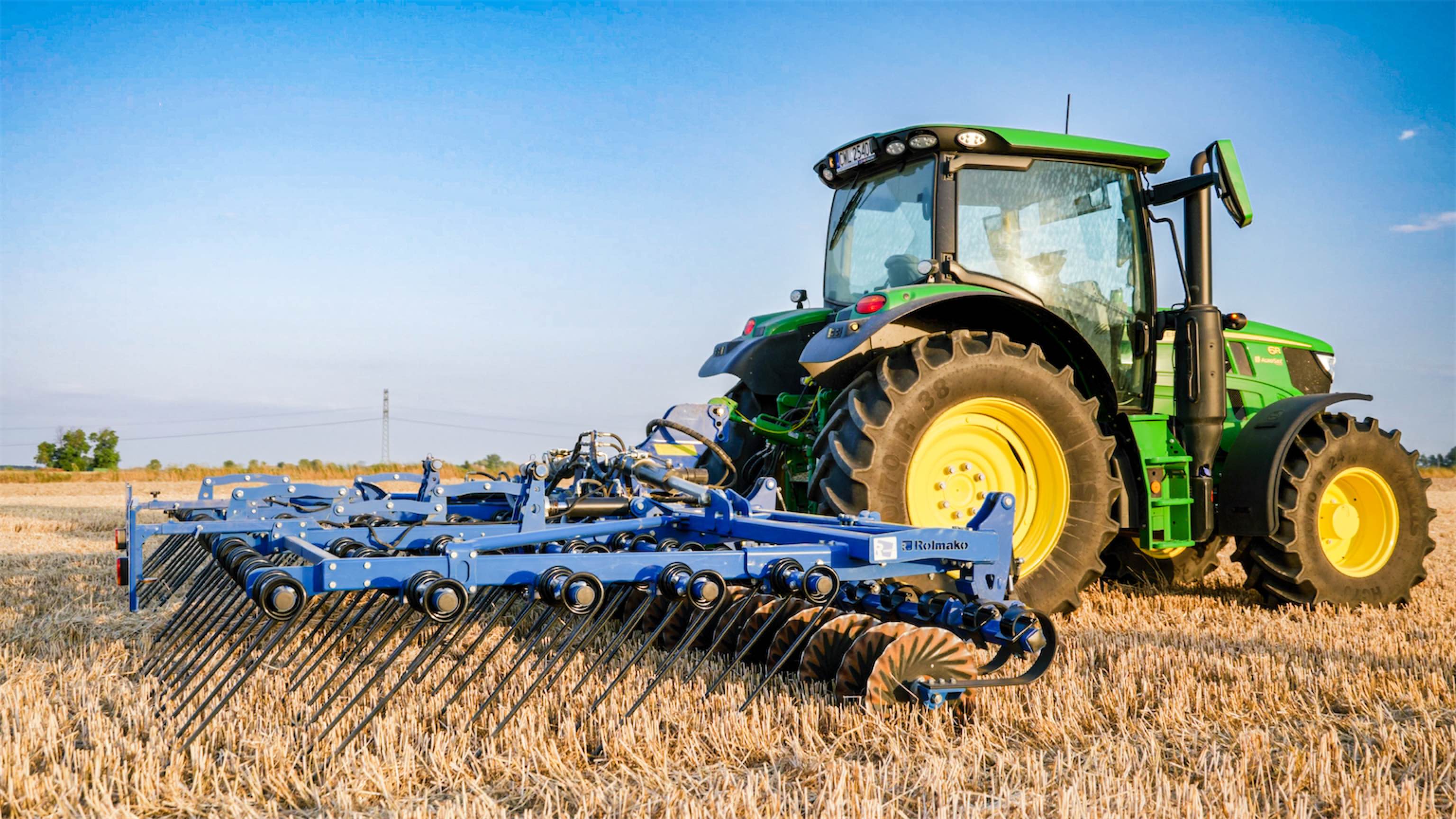 Мульчирующая борона SpringExpert — распределение измельчённой соломы и мелкое рыхление почвы.