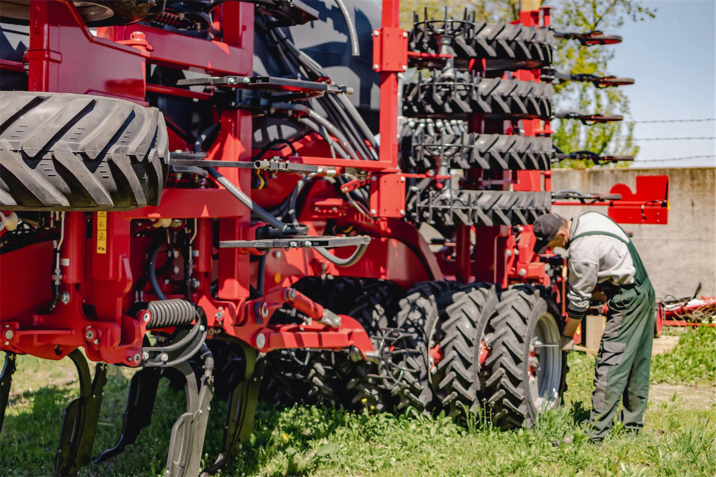 Система Strip-Till — полосовая обработка почвы с одновременным внесением удобрений и посевом